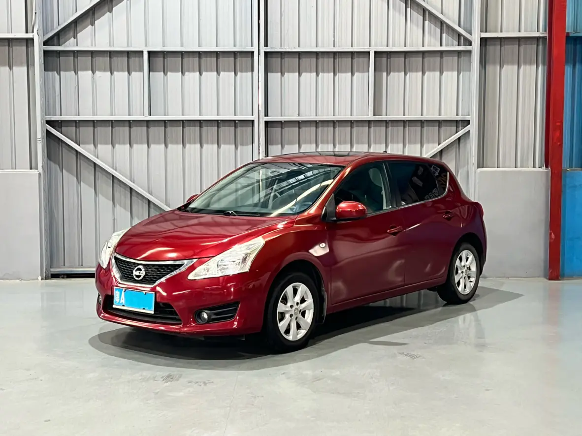 Nissan Tiida  из Китая