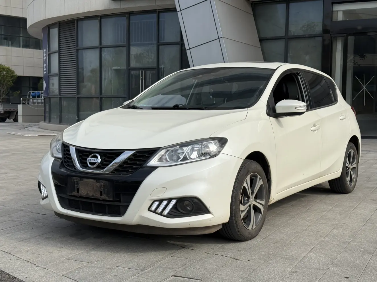 Nissan Tiida  из Китая