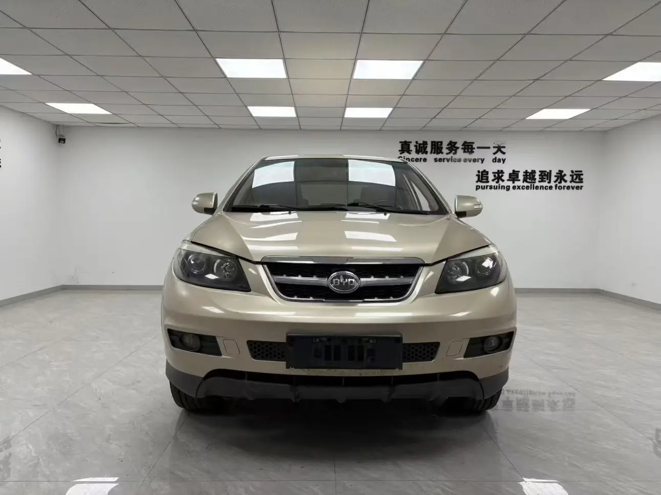 BYD S6  из Китая