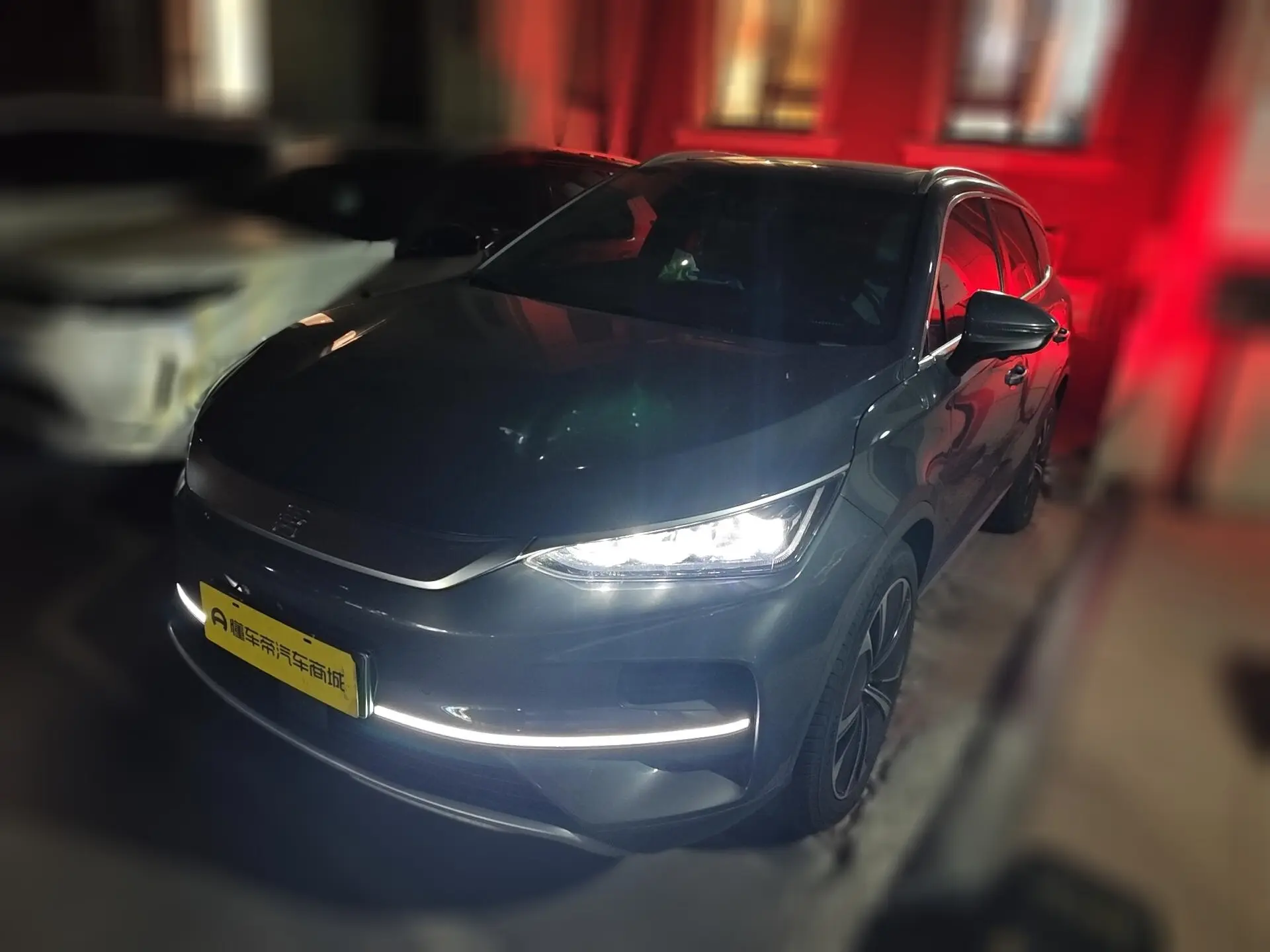 BYD Tang EV  из Китая