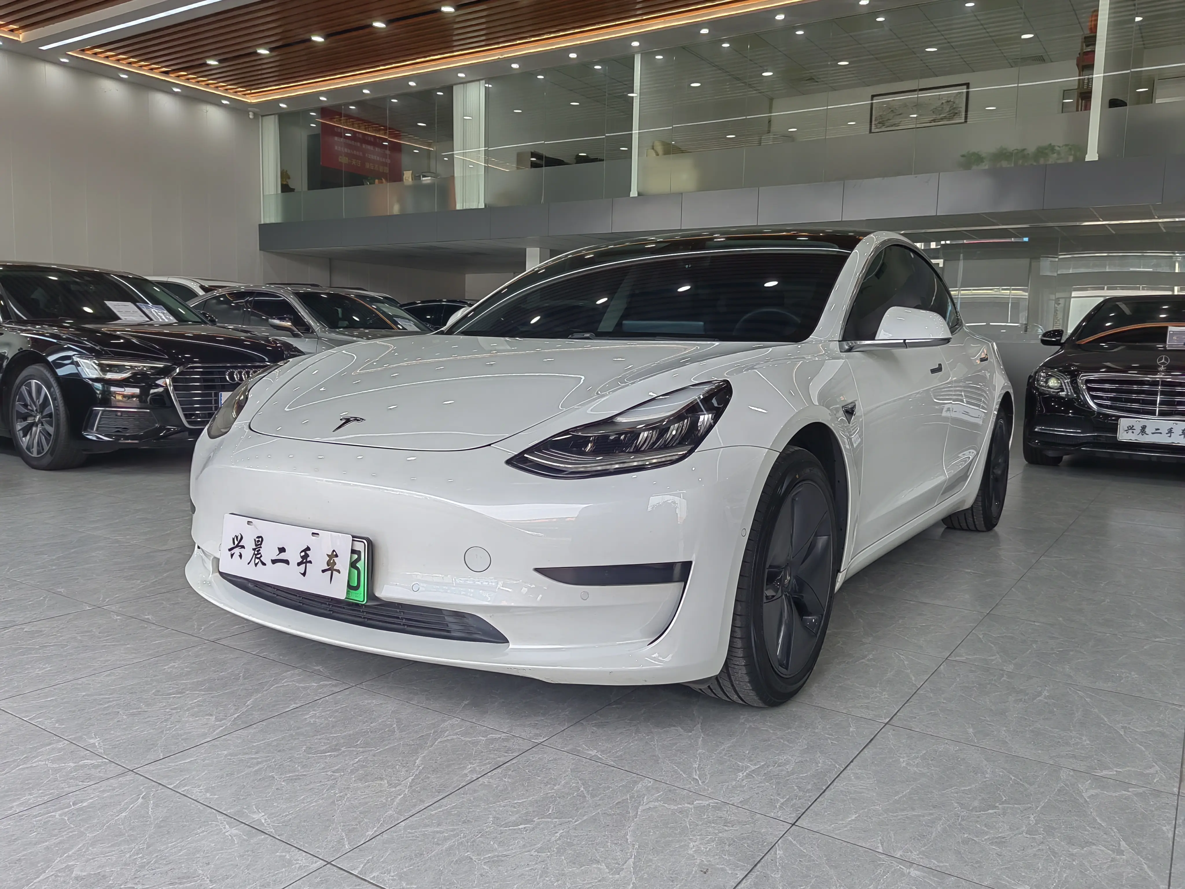 Tesla Model 3  из Китая