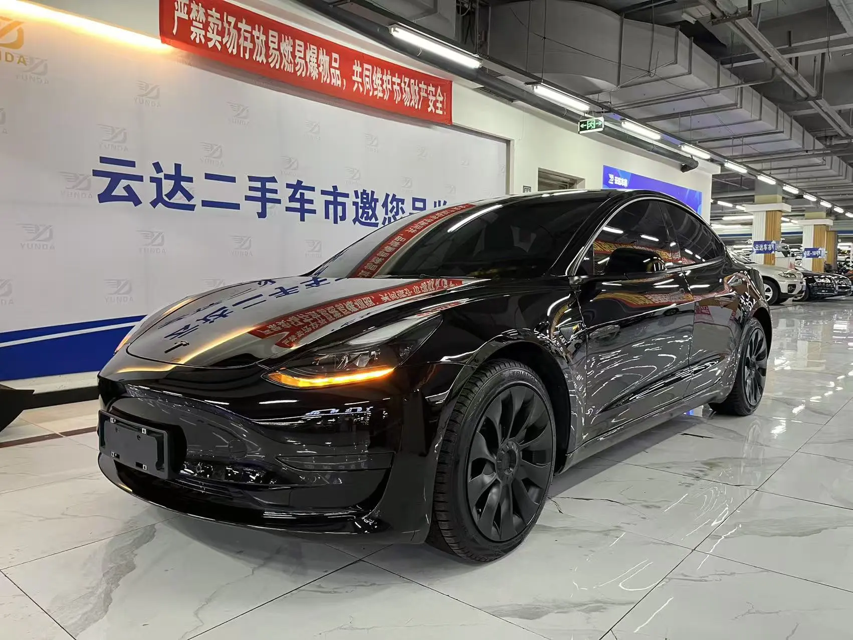 Tesla Model 3  из Китая