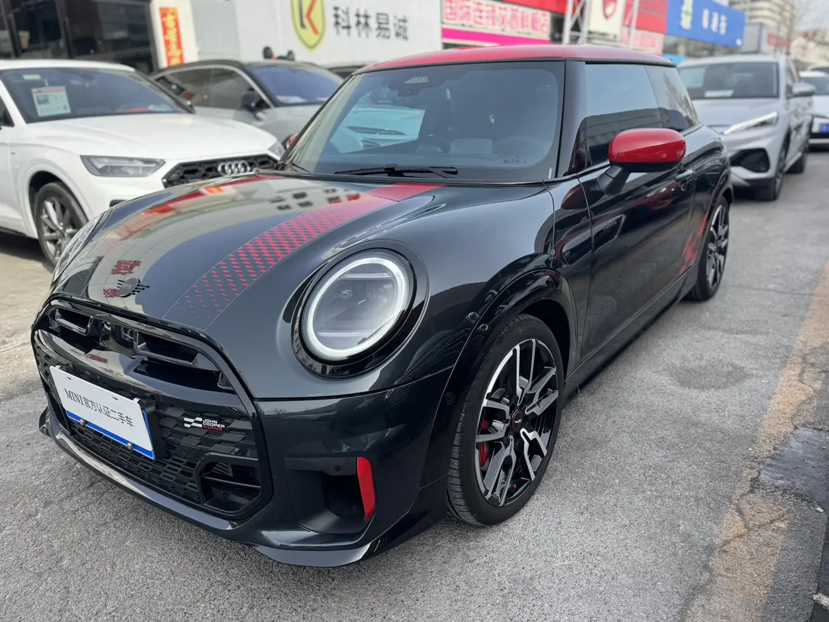 MINI JCW