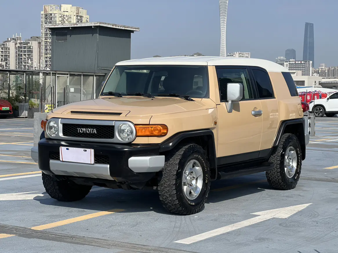 Toyota FJ Cruiser  из Китая