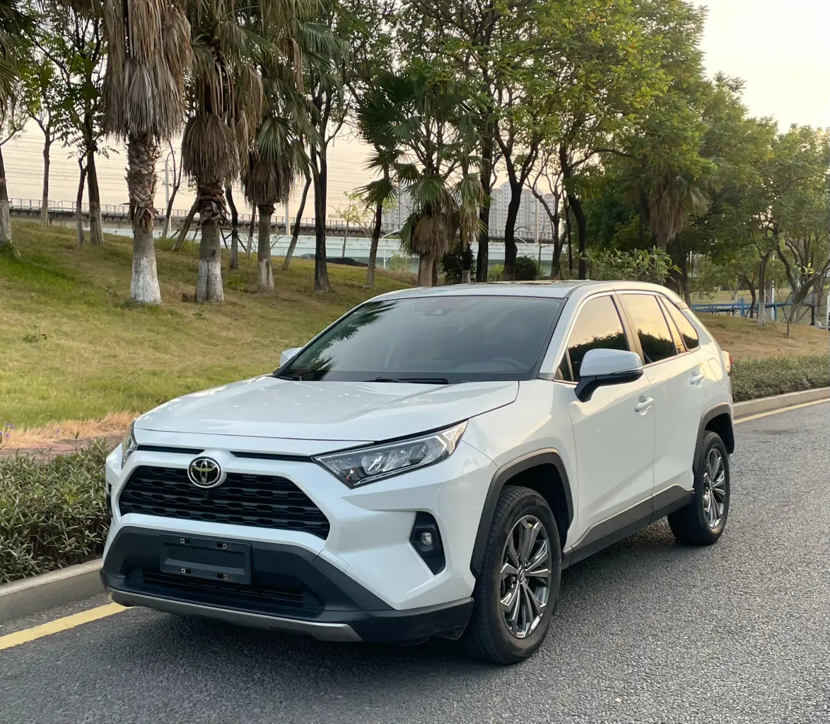 Toyota RAV4  из Китая