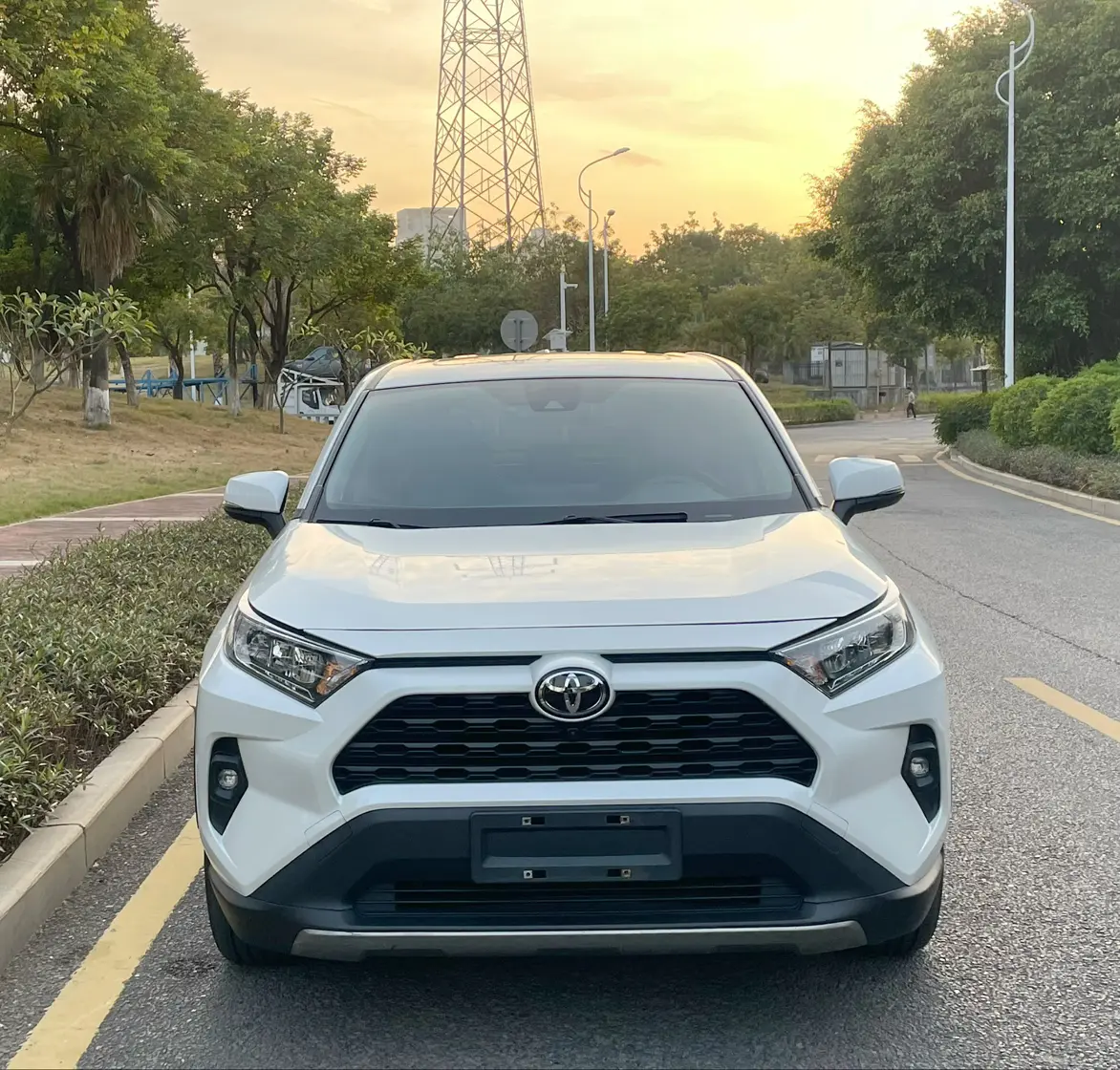 Toyota RAV4  из Китая