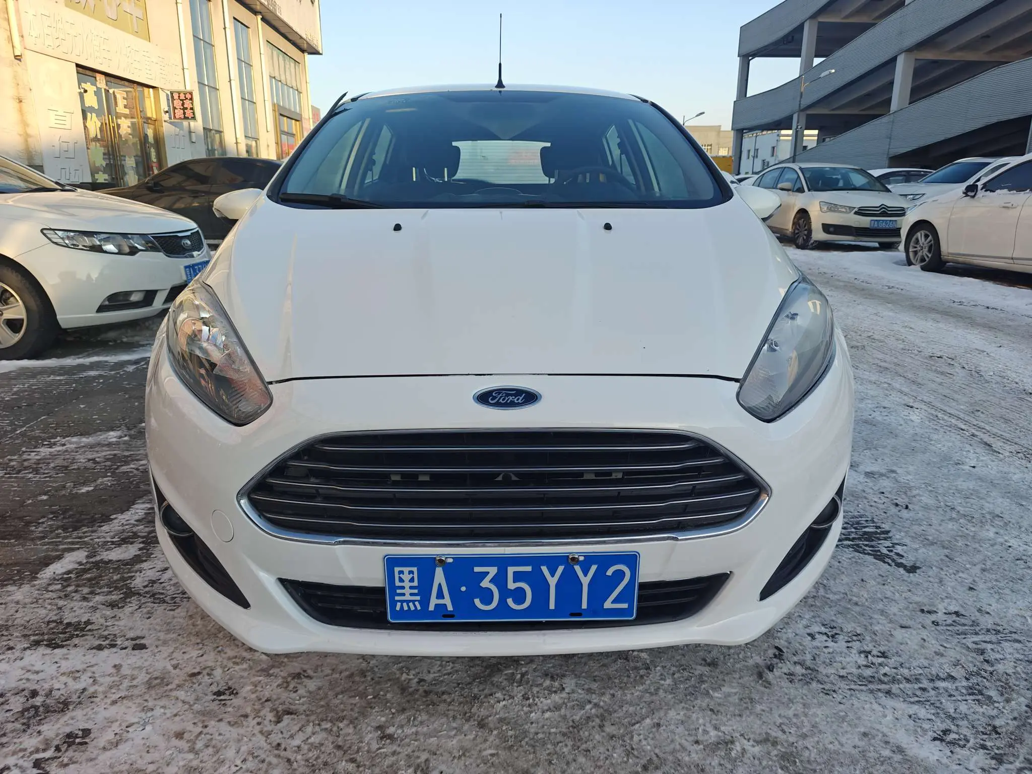 Ford Carnival  из Китая