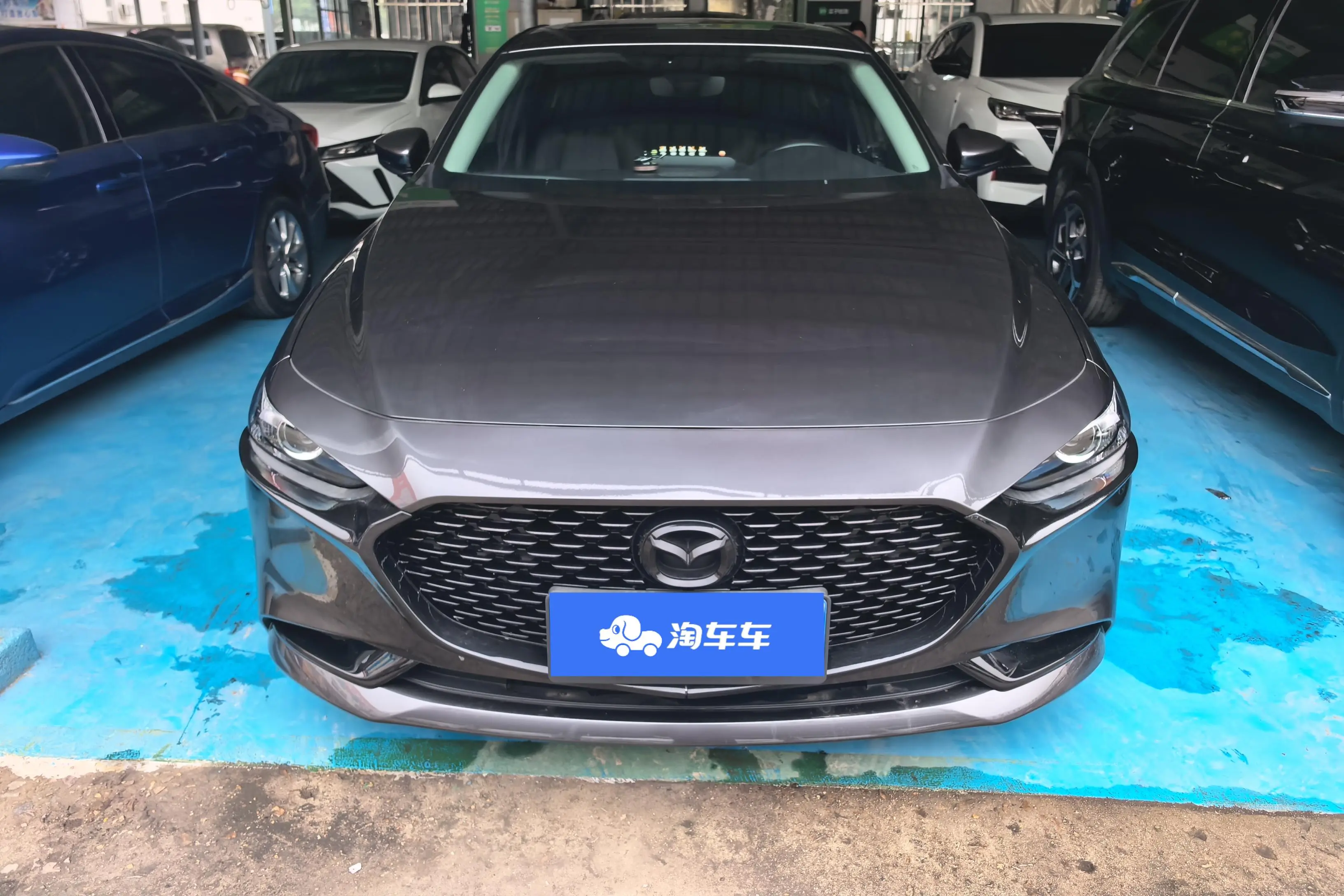 Mazda Axela (Mazda3)  из Китая