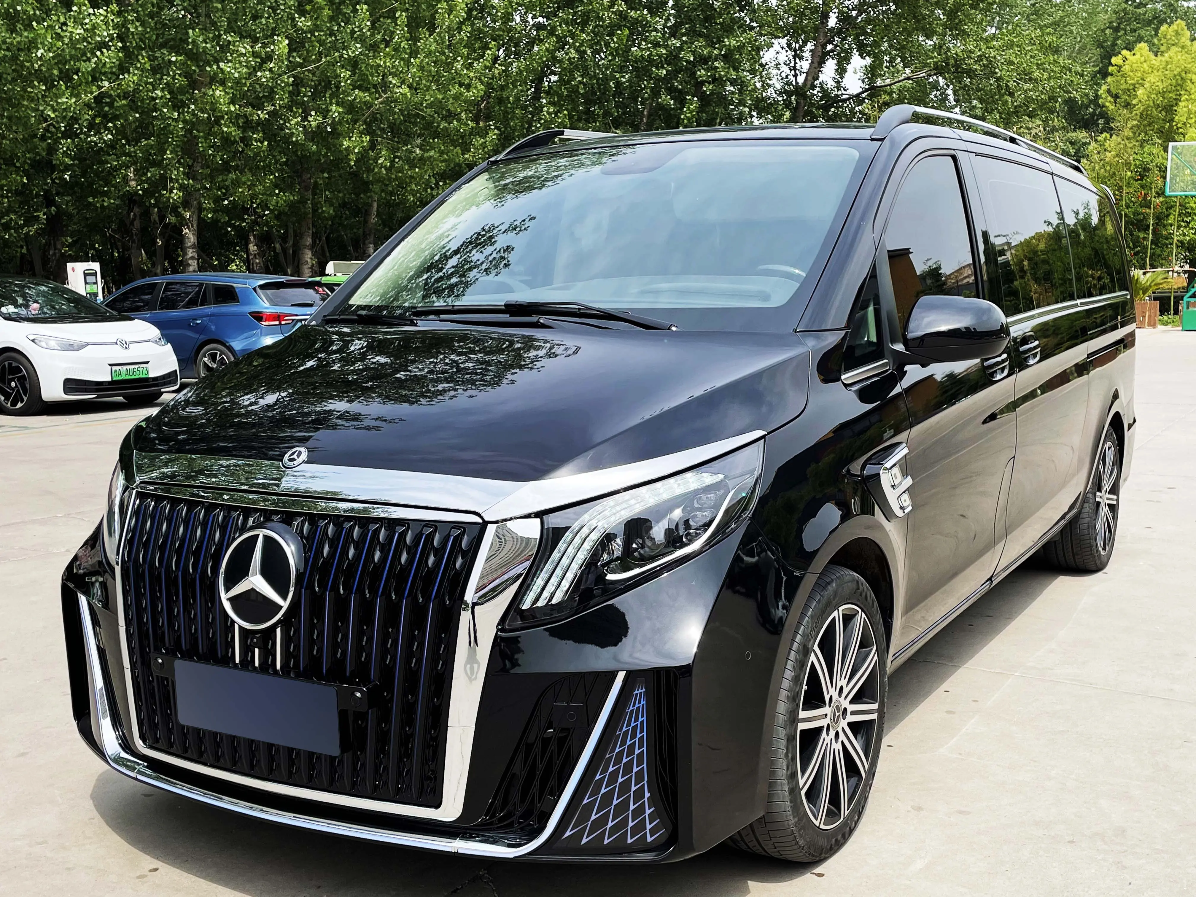 Mercedes-Benz Vito  из Китая