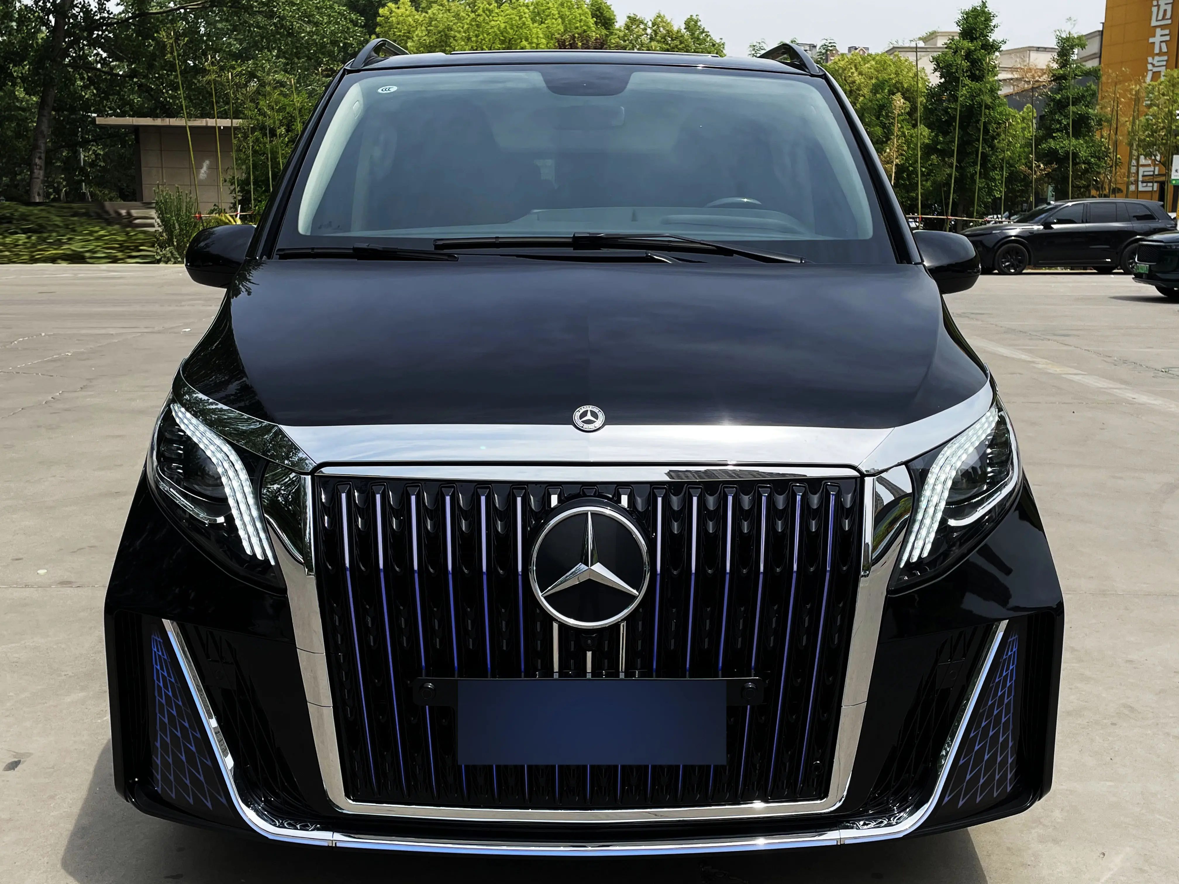 Mercedes-Benz Vito  из Китая