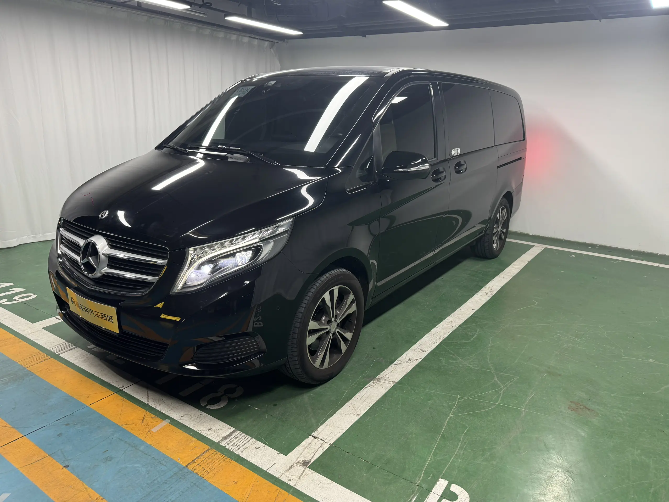 Mercedes-Benz Mercedes Benz V Class  из Китая