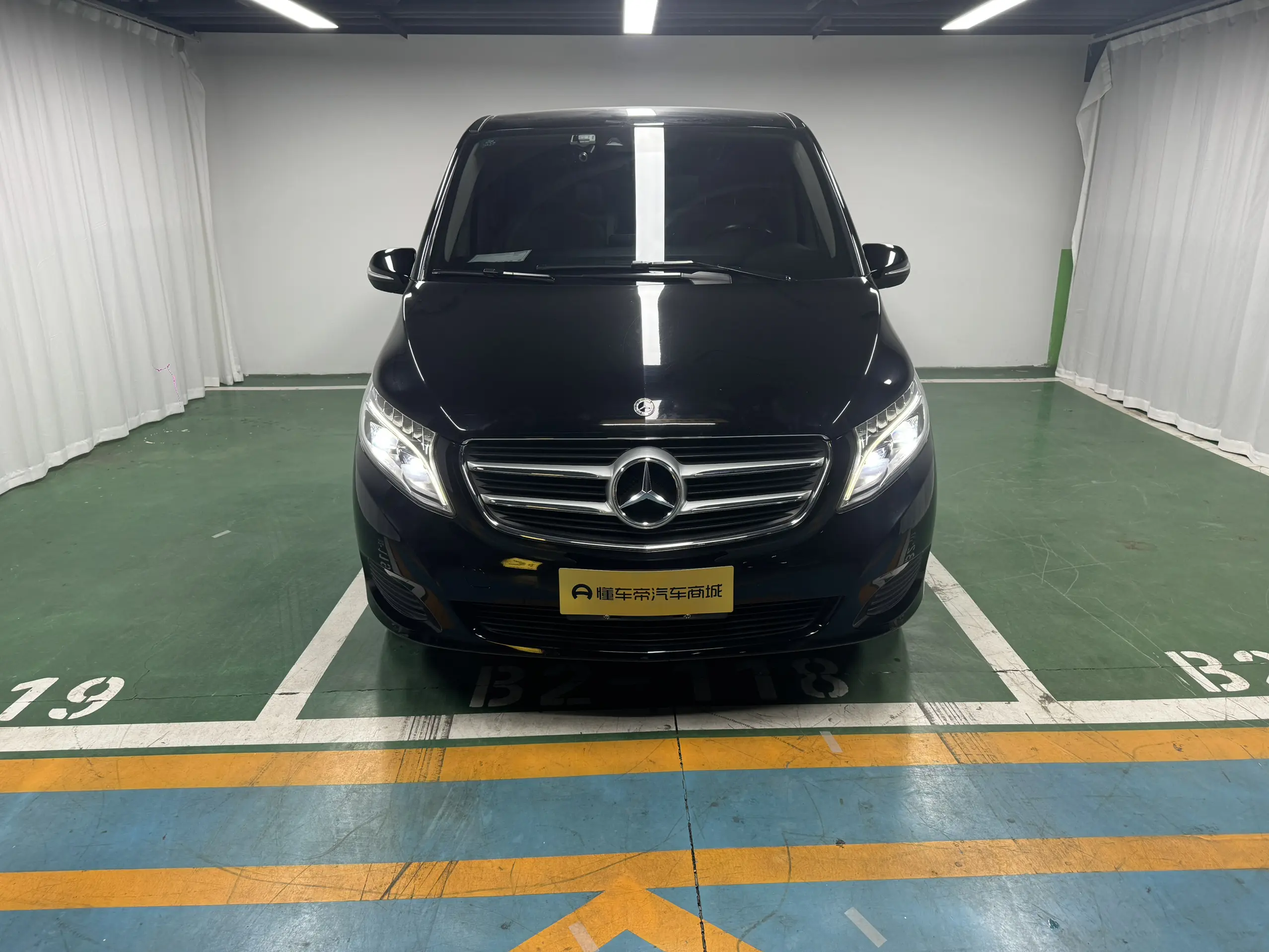 Mercedes-Benz Mercedes Benz V Class  из Китая
