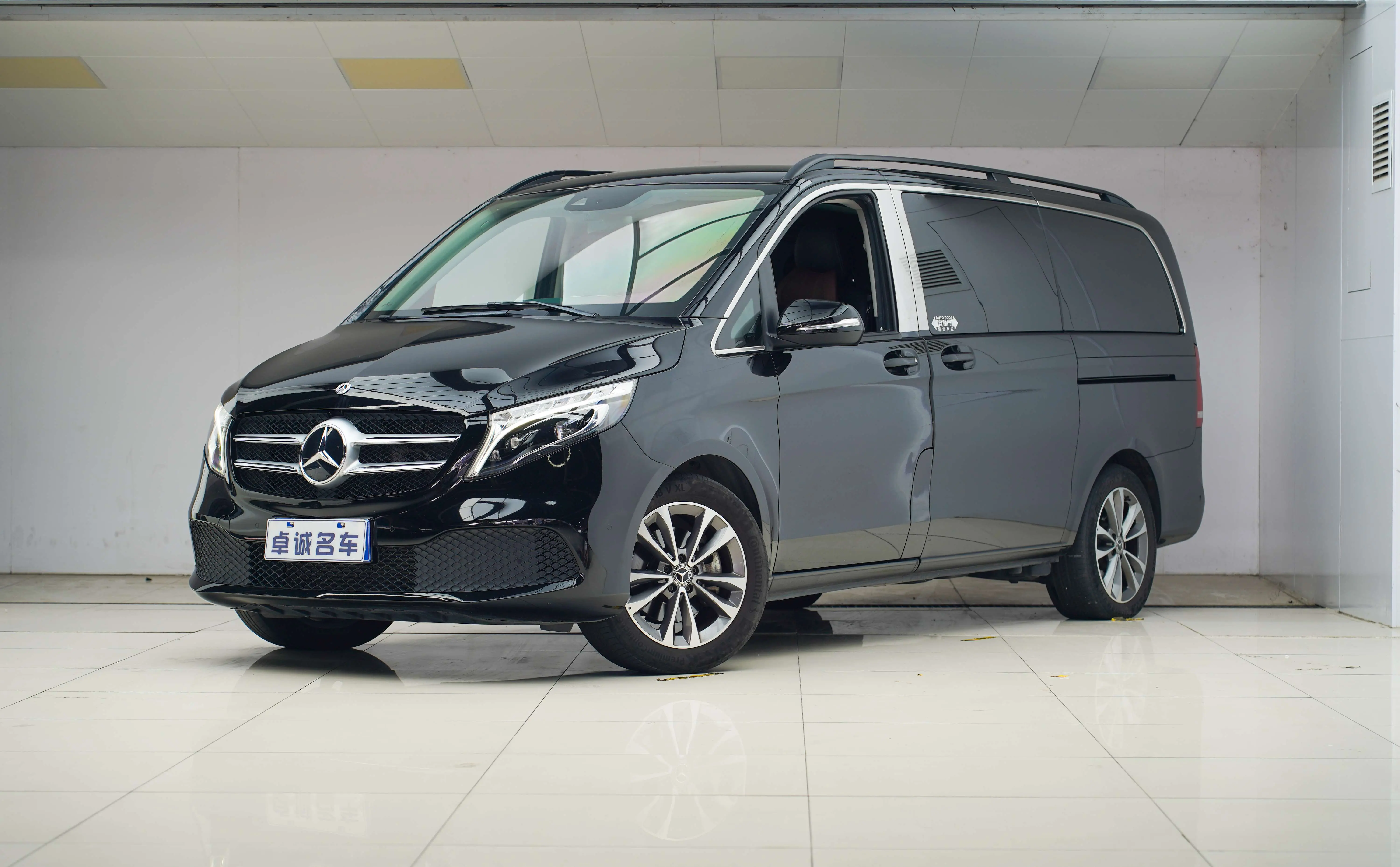 Mercedes-Benz Mercedes Benz V Class  из Китая