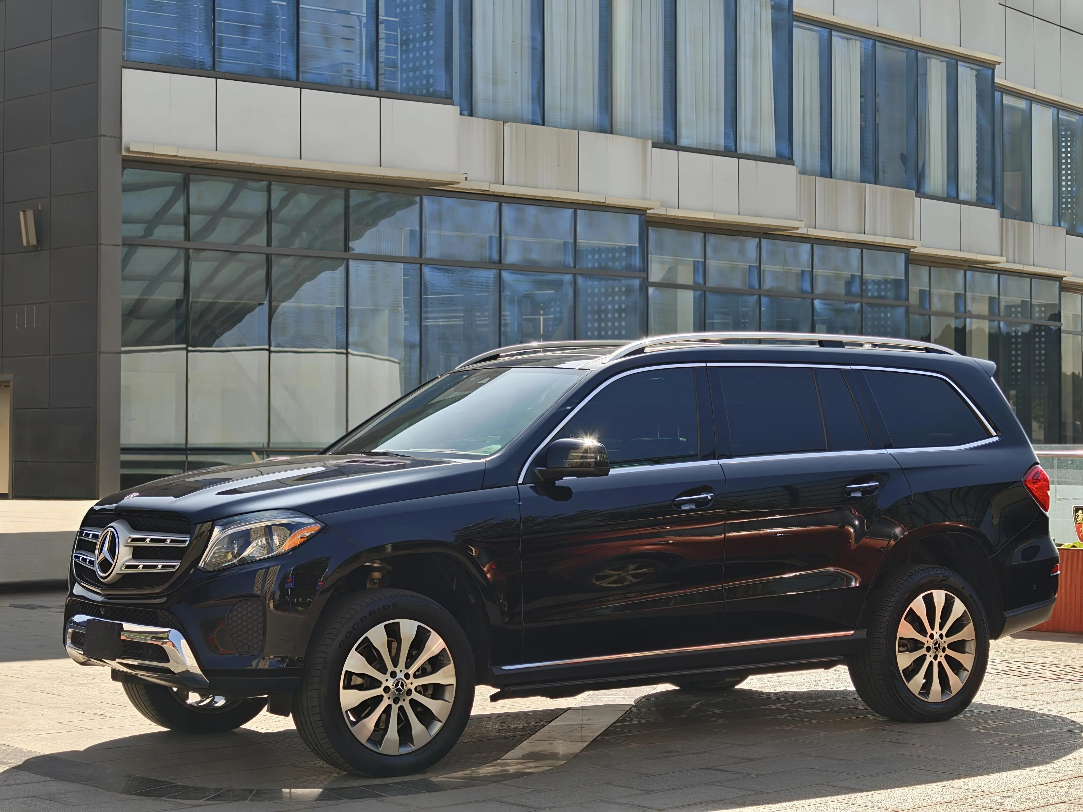 Mercedes-Benz Mercedes Benz GLS