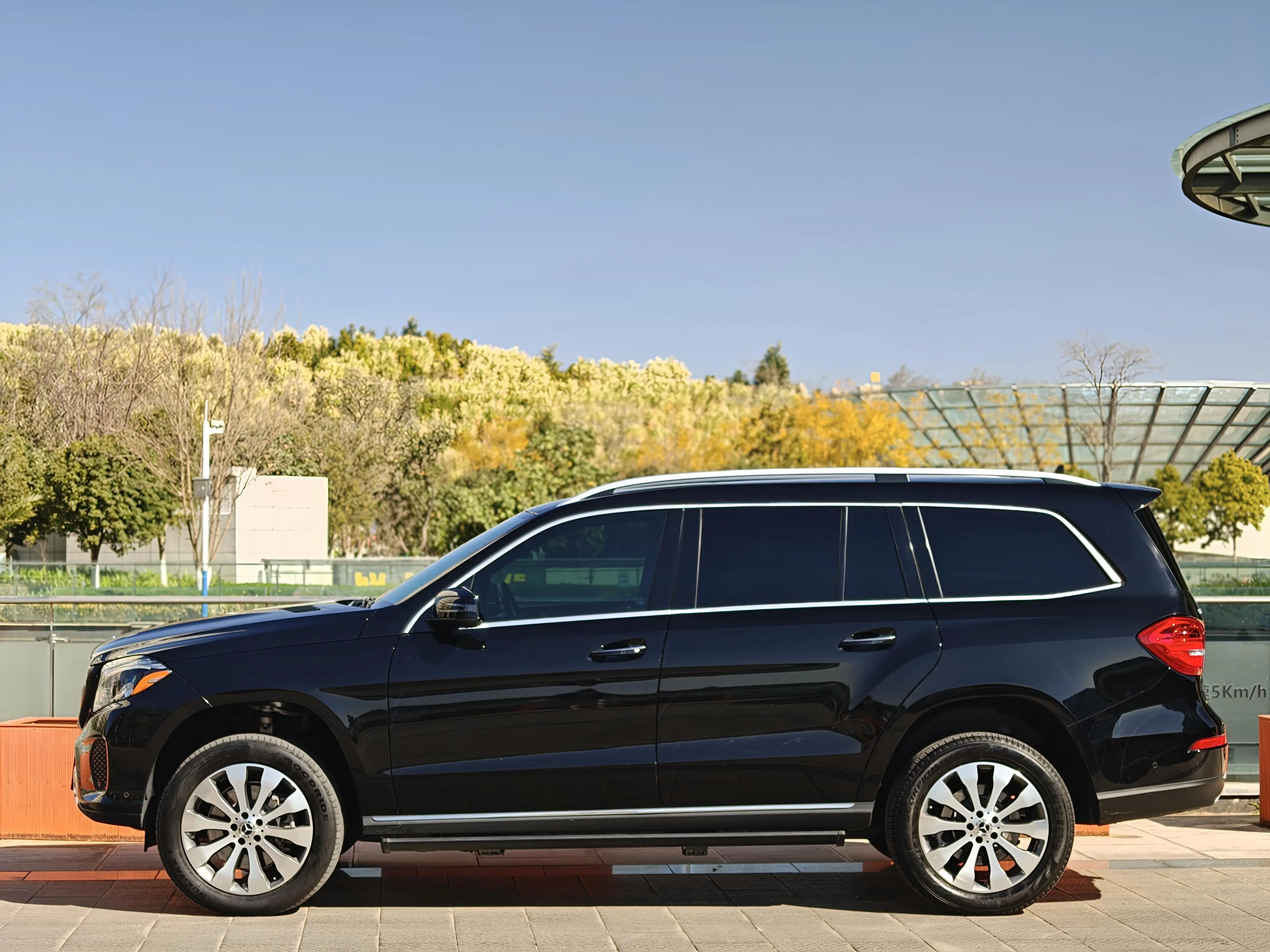 Mercedes-Benz Mercedes Benz GLS