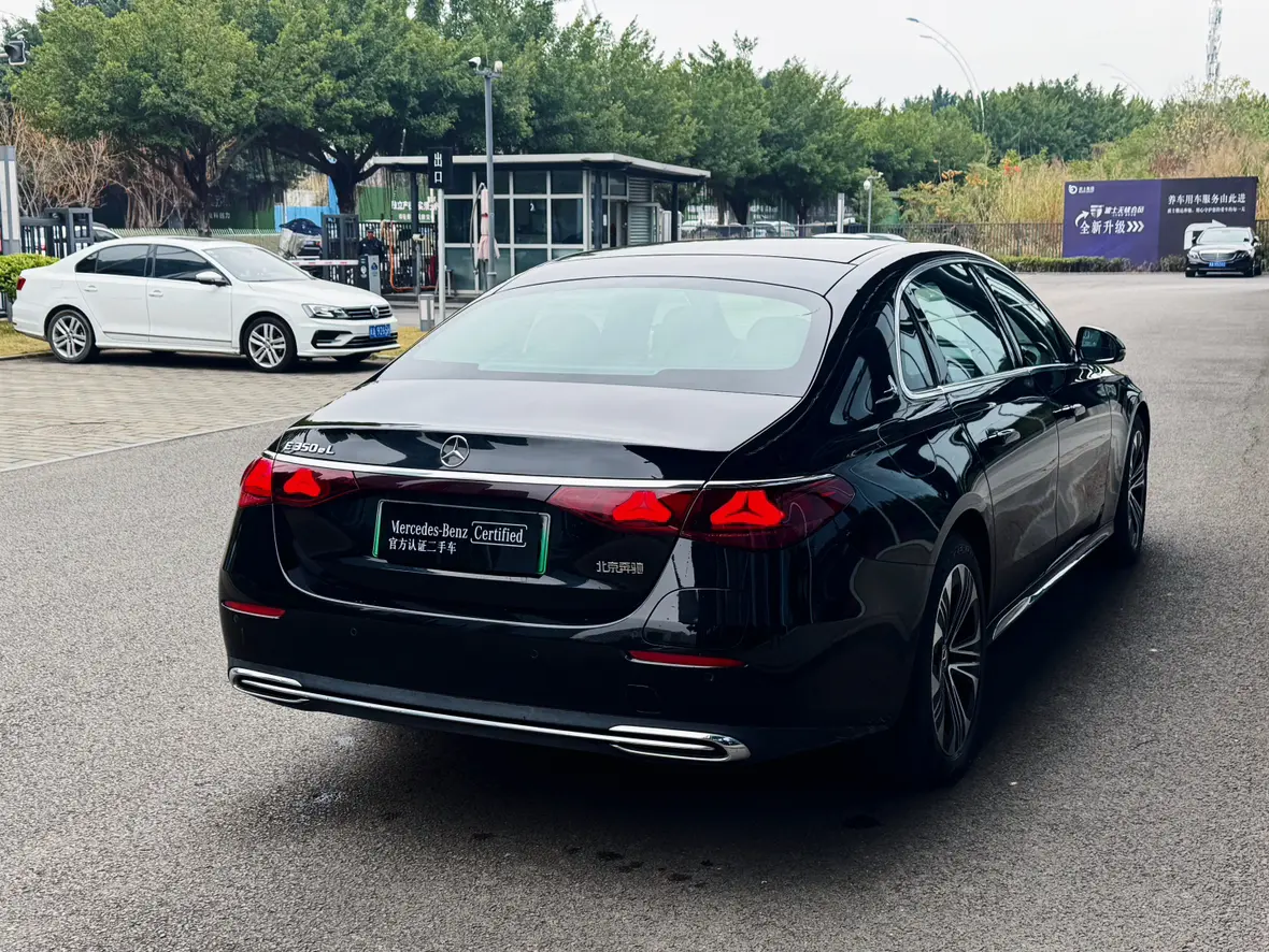 Mercedes-Benz E-Class PHEV  из Китая