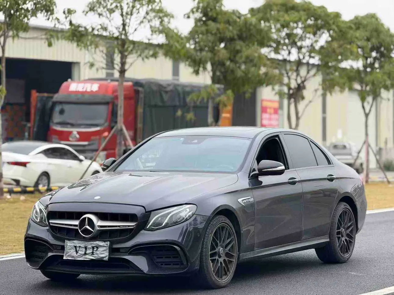 Mercedes-Benz E-Class  из Китая