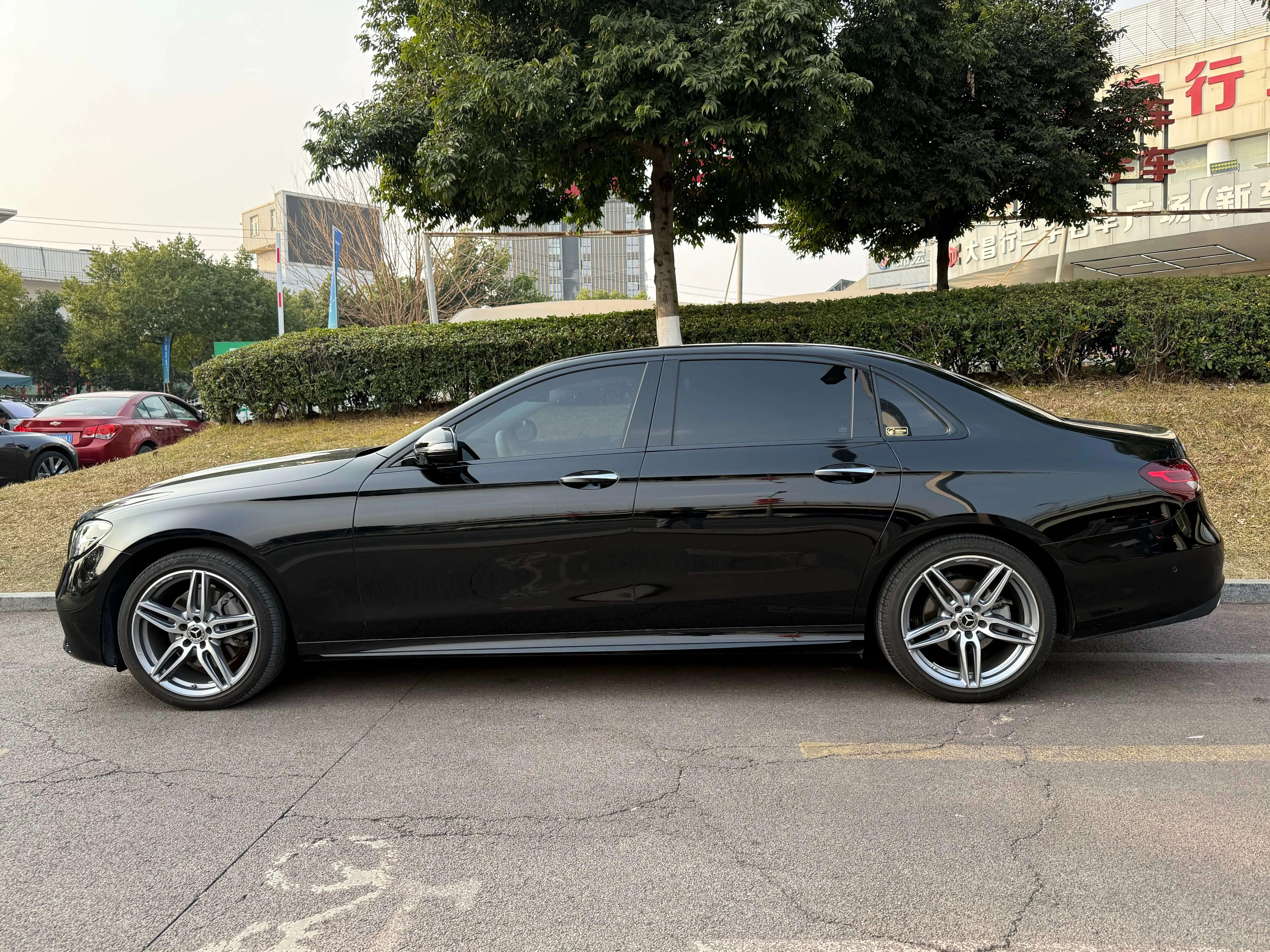 Mercedes-Benz E-Class  из Китая