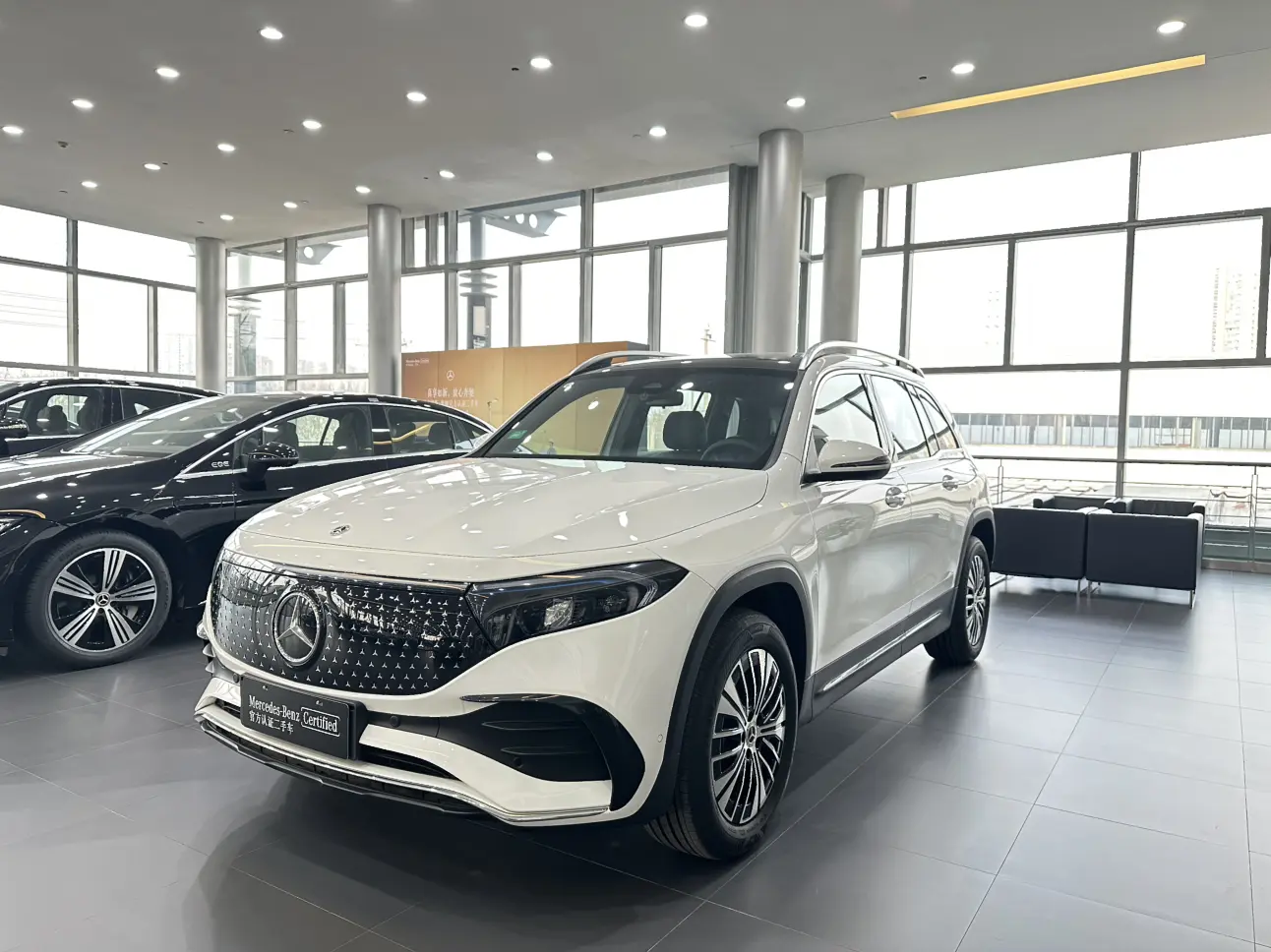 Mercedes-Benz EQB  из Китая