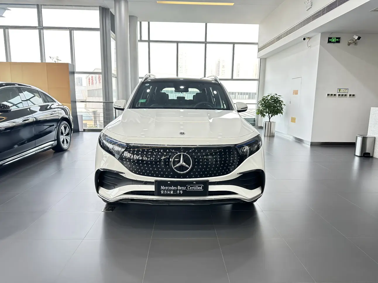 Mercedes-Benz EQB  из Китая