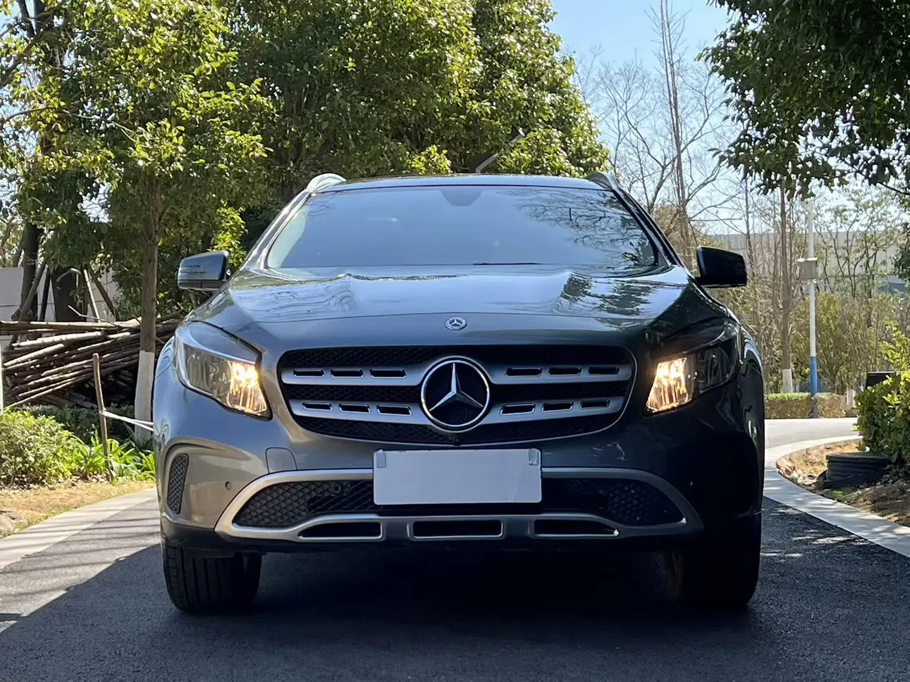 Mercedes-Benz GLA  из Китая