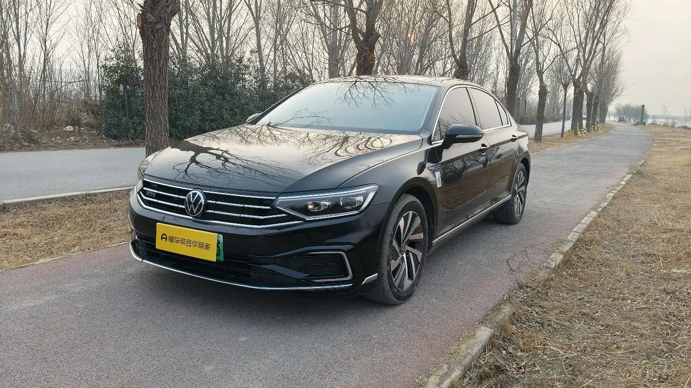 Volkswagen Magotan PHEV  из Китая