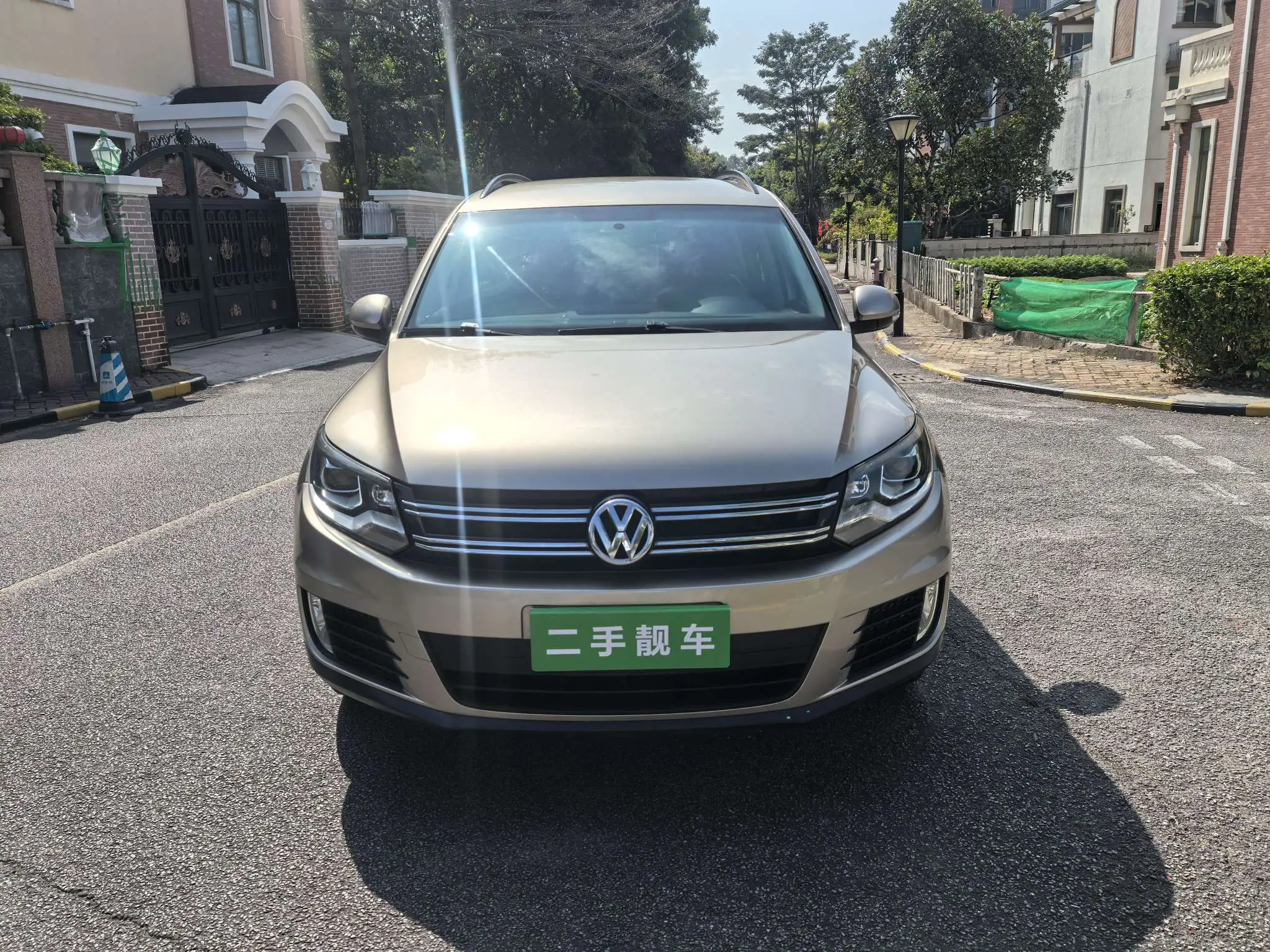 Volkswagen Tiguan (Tharu)  из Китая