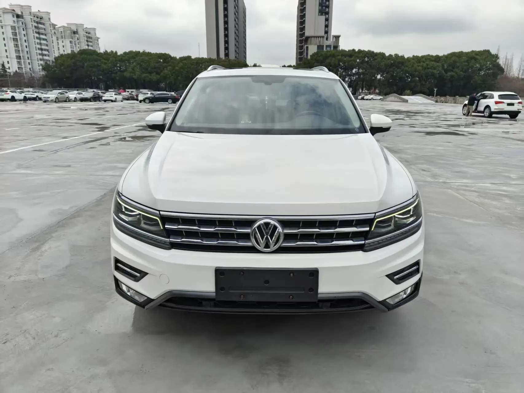 Volkswagen Tiguan L  из Китая