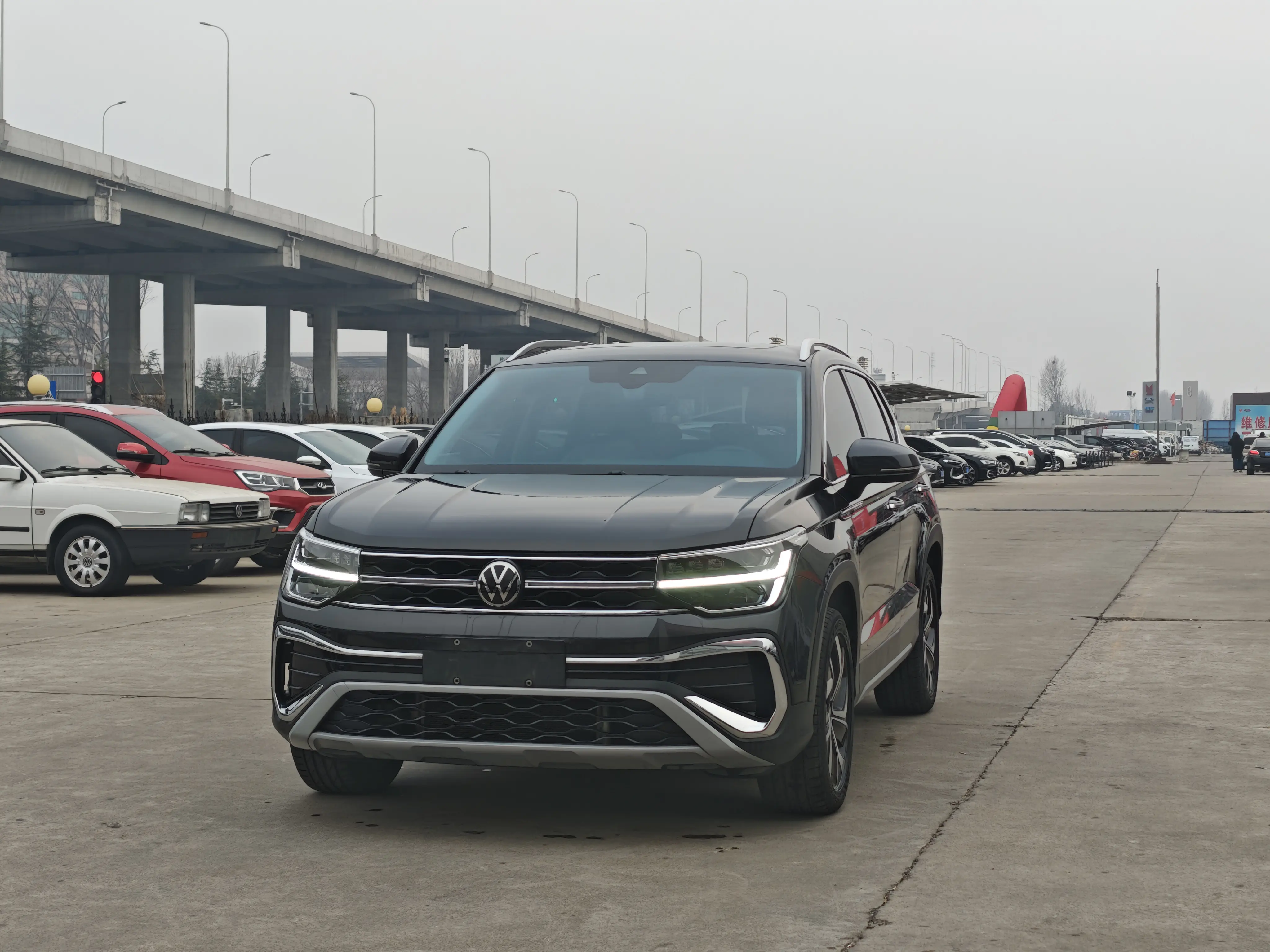 Volkswagen Tharu  из Китая