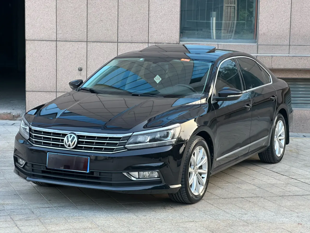 Volkswagen Passat  из Китая