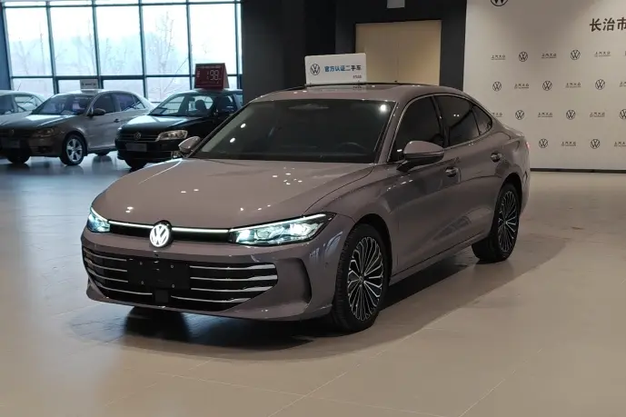 Volkswagen Passat  из Китая