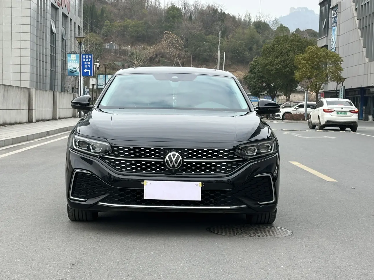 Volkswagen Passat  из Китая