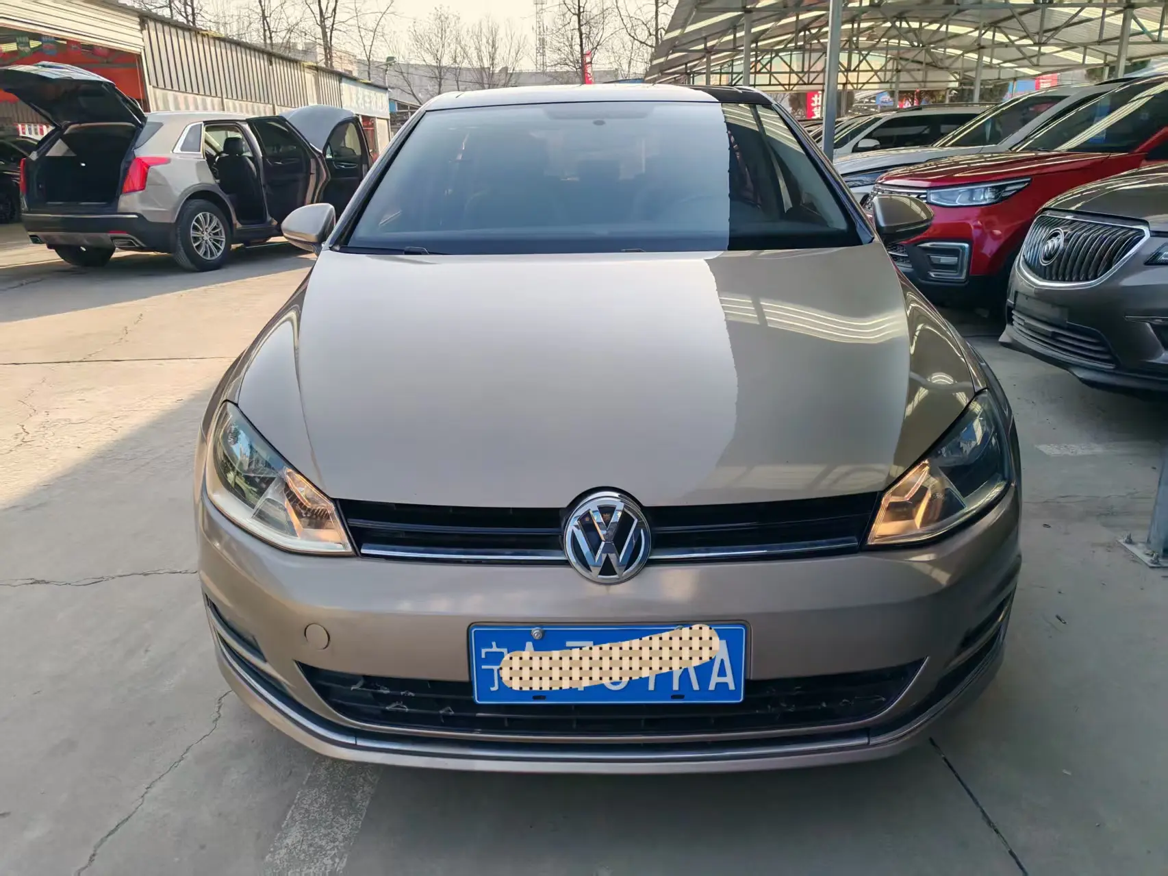 Volkswagen Golf  из Китая