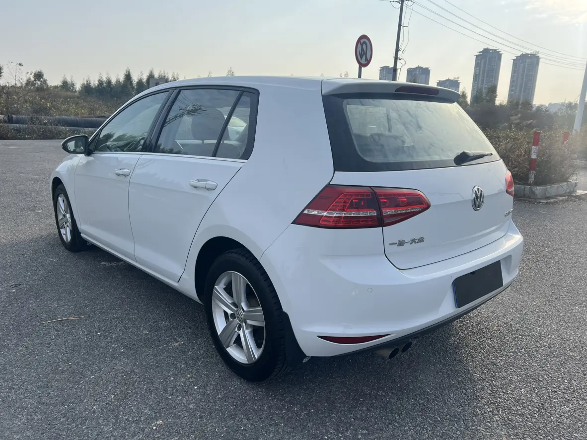 Volkswagen Golf  из Китая