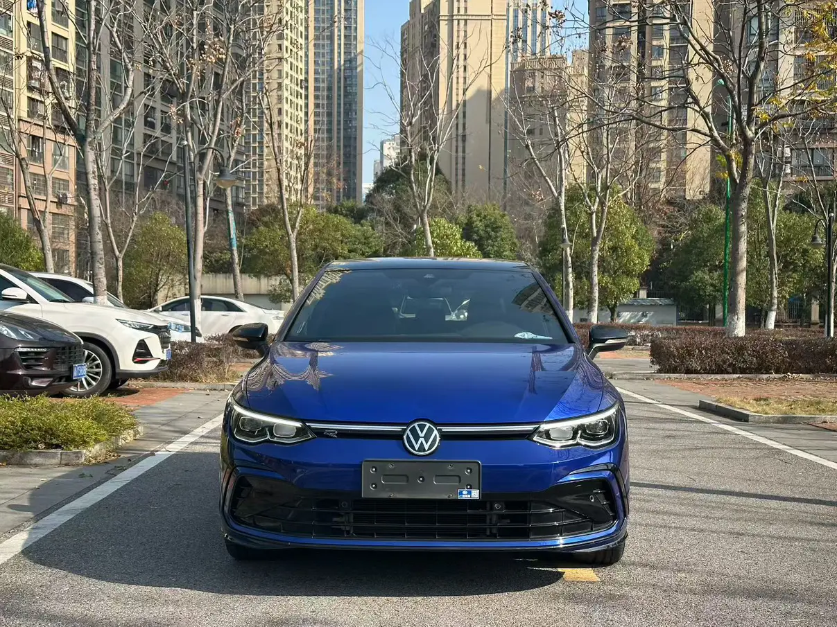 Volkswagen Golf  из Китая