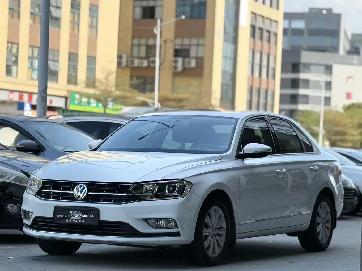Volkswagen Bora  из Китая