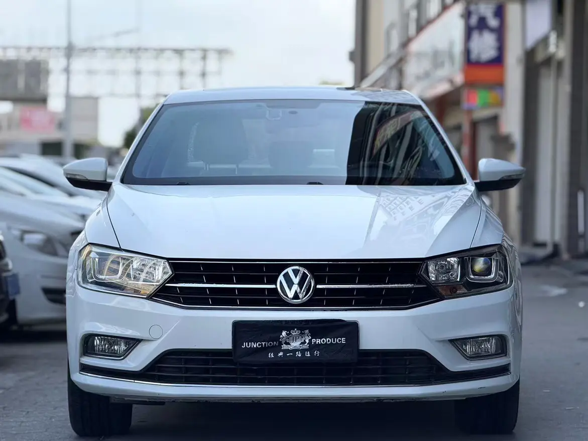 Volkswagen Bora  из Китая