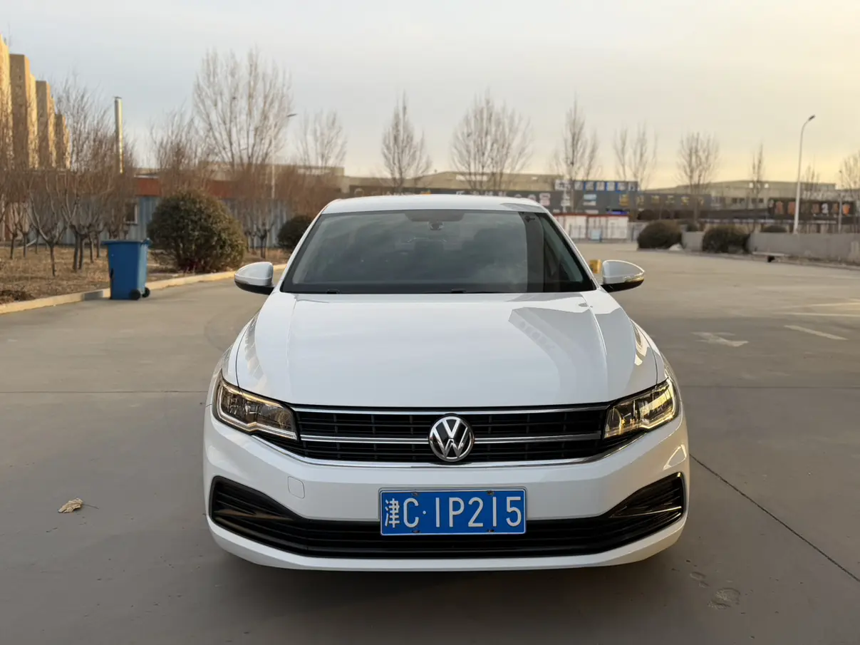 Volkswagen Bora  из Китая