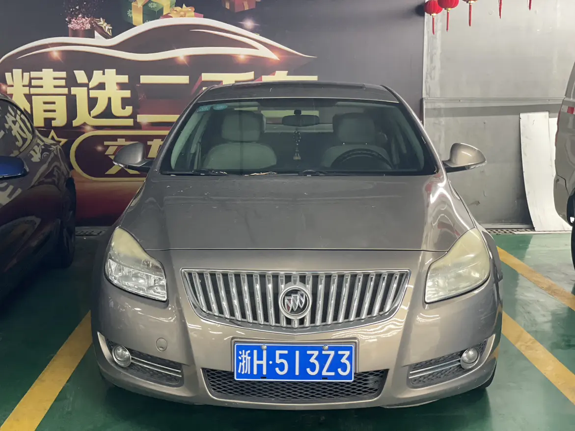Buick Majesty  из Китая