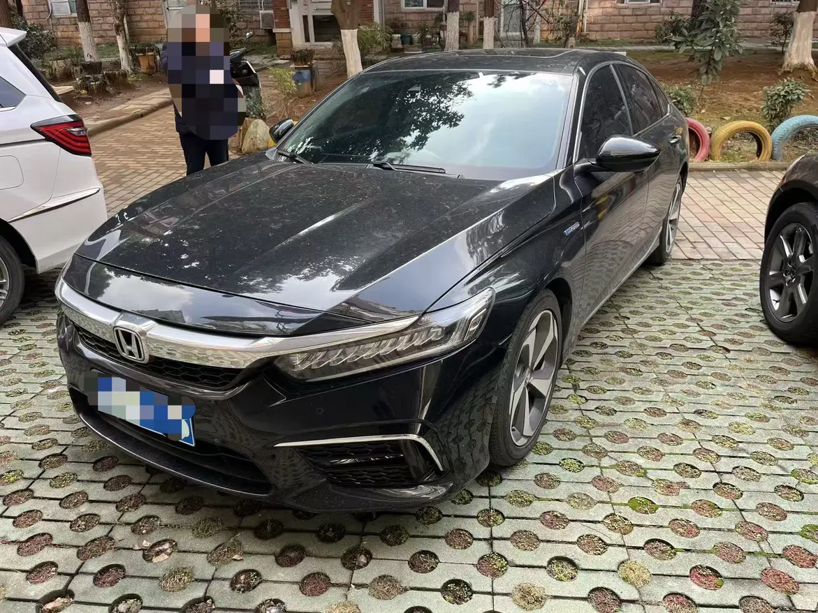Honda Inspire (Yingshipai)  из Китая