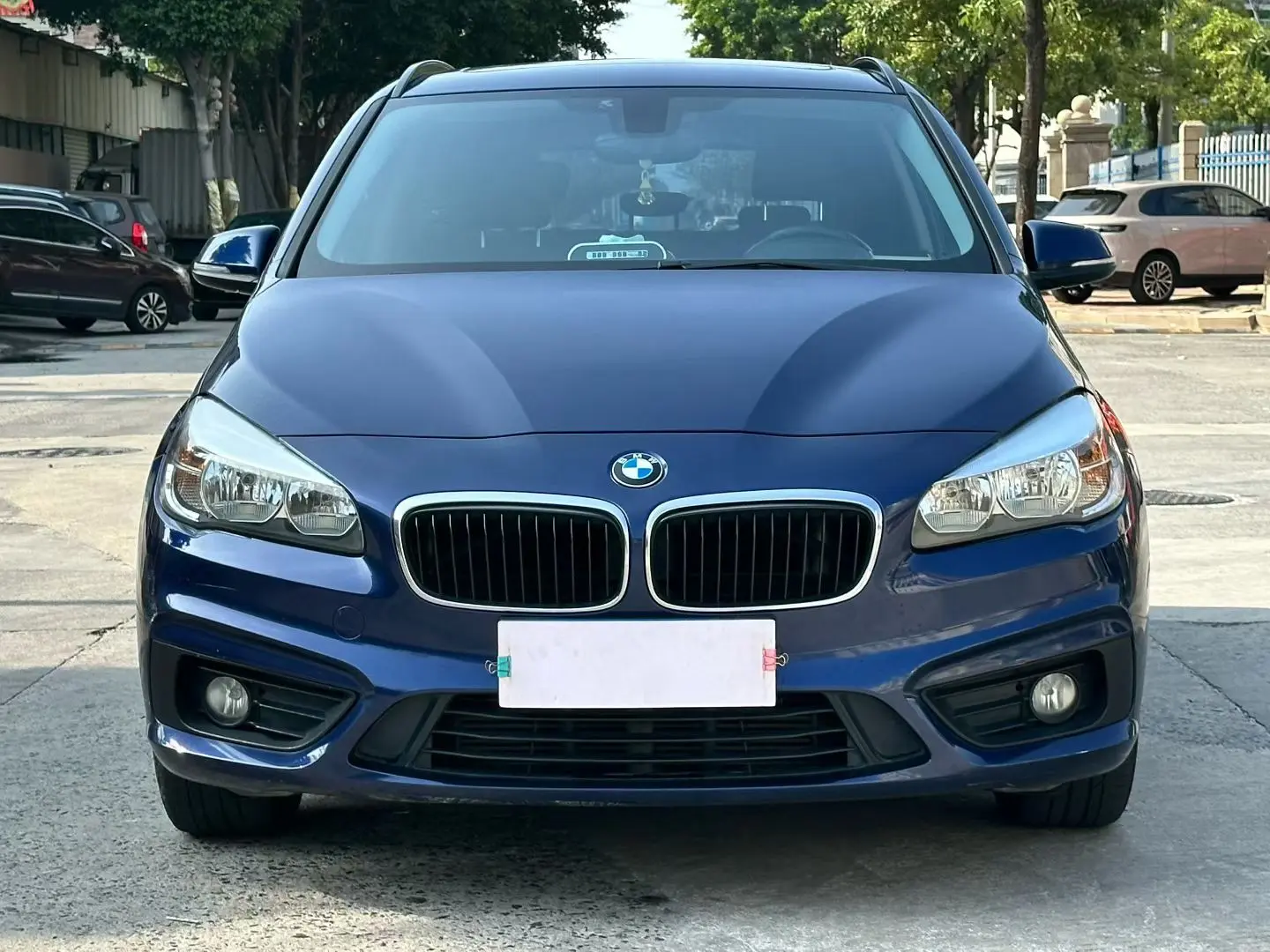 BMW 2 Series Active Tourer  из Китая