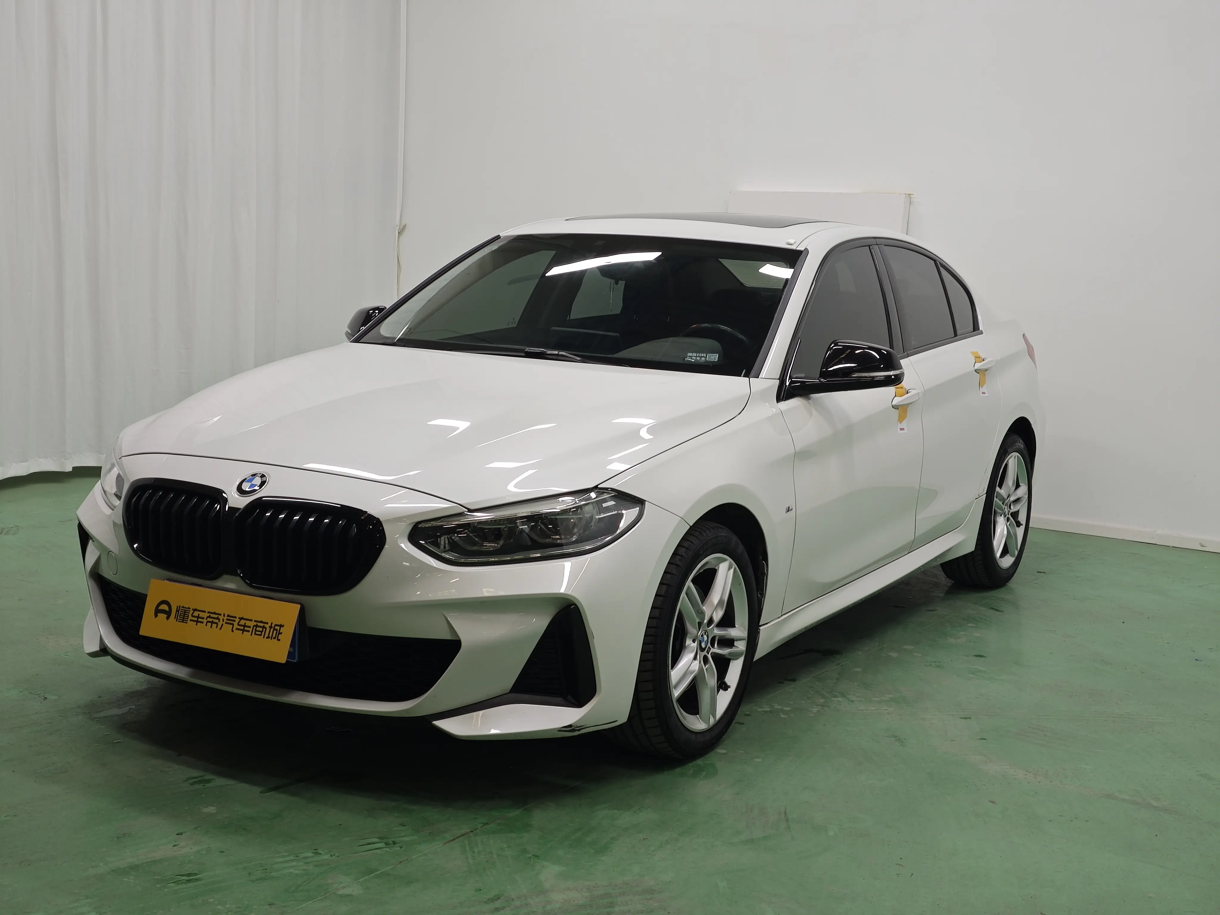 BMW 1 Series  из Китая