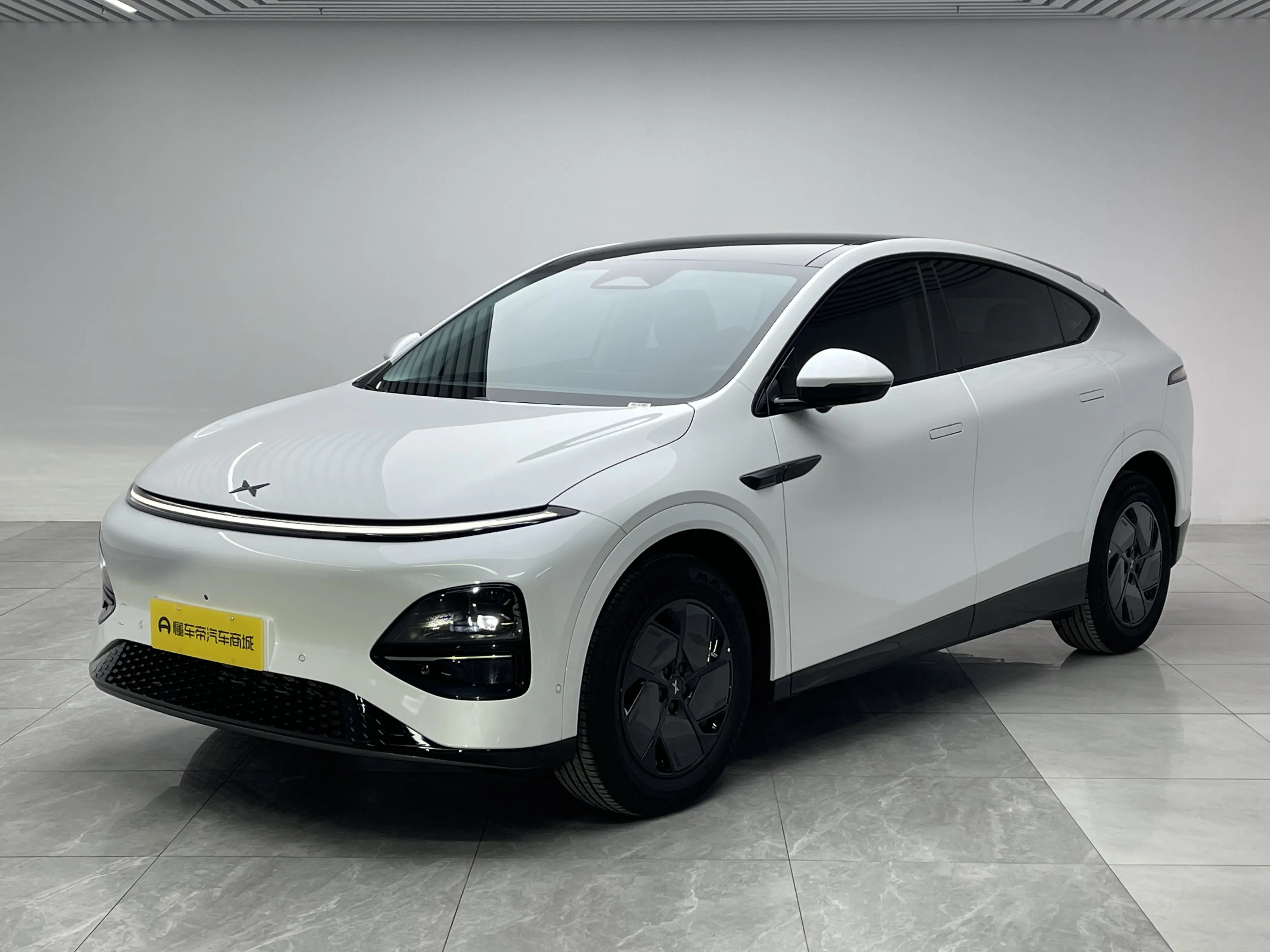 Xpeng G6  из Китая