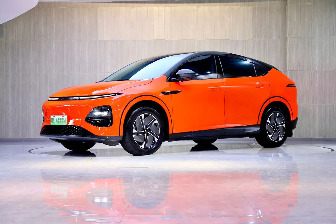 Xpeng G6  из Китая