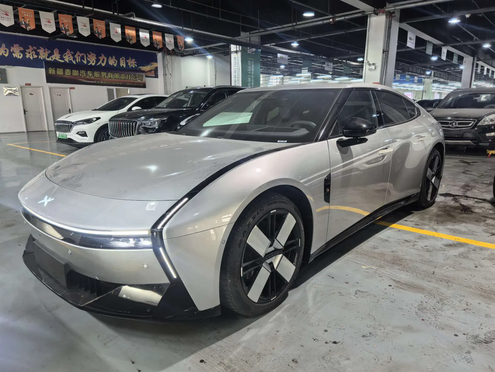 Xpeng P7  из Китая