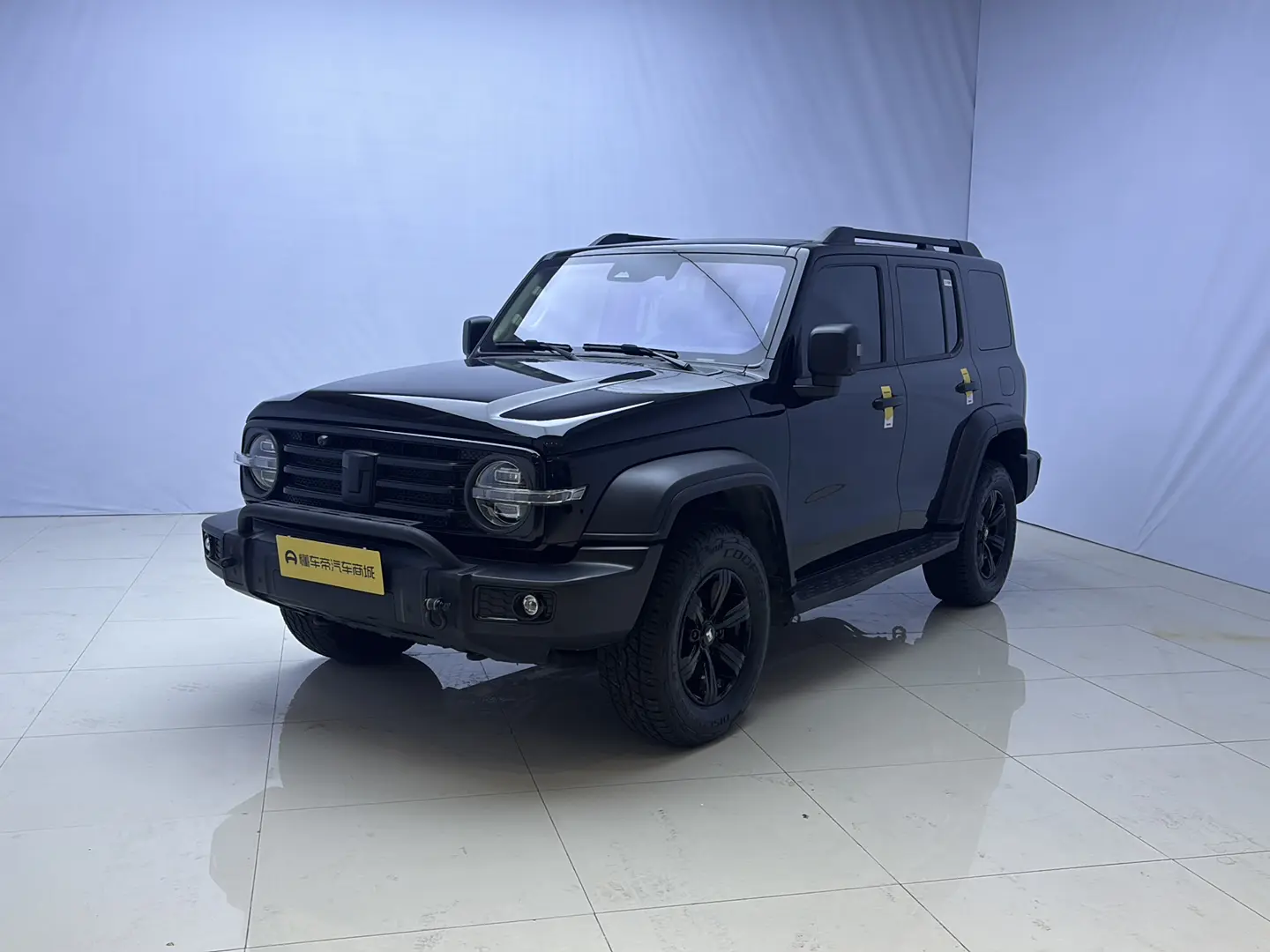 Tank 300  из Китая