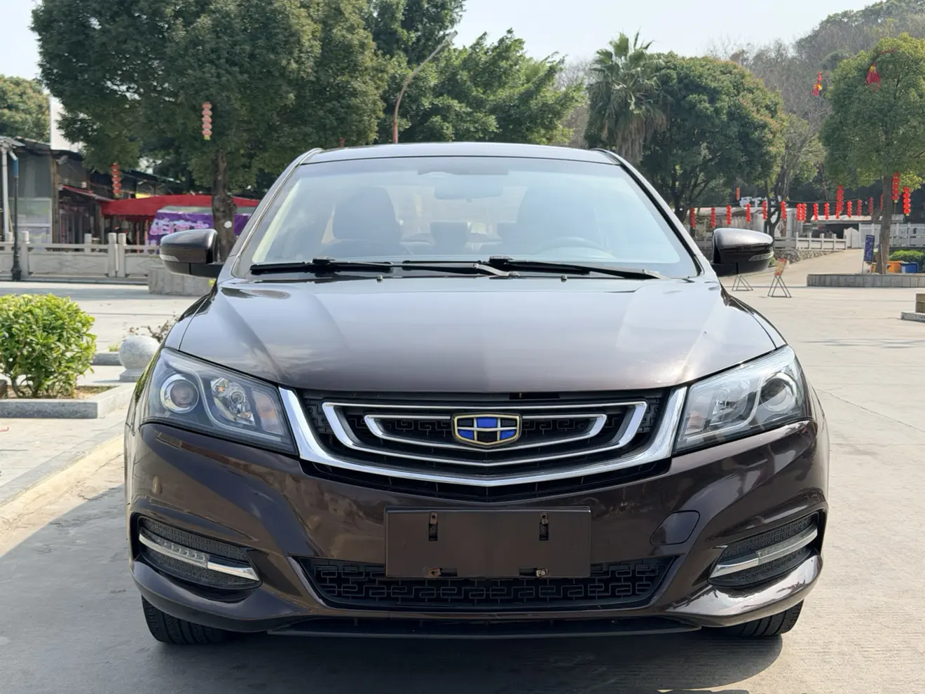 Geely Emgrand  из Китая