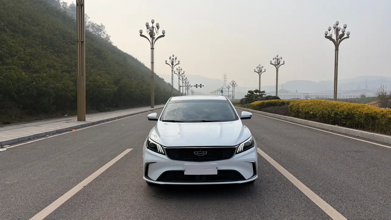 Geely Binrui  из Китая