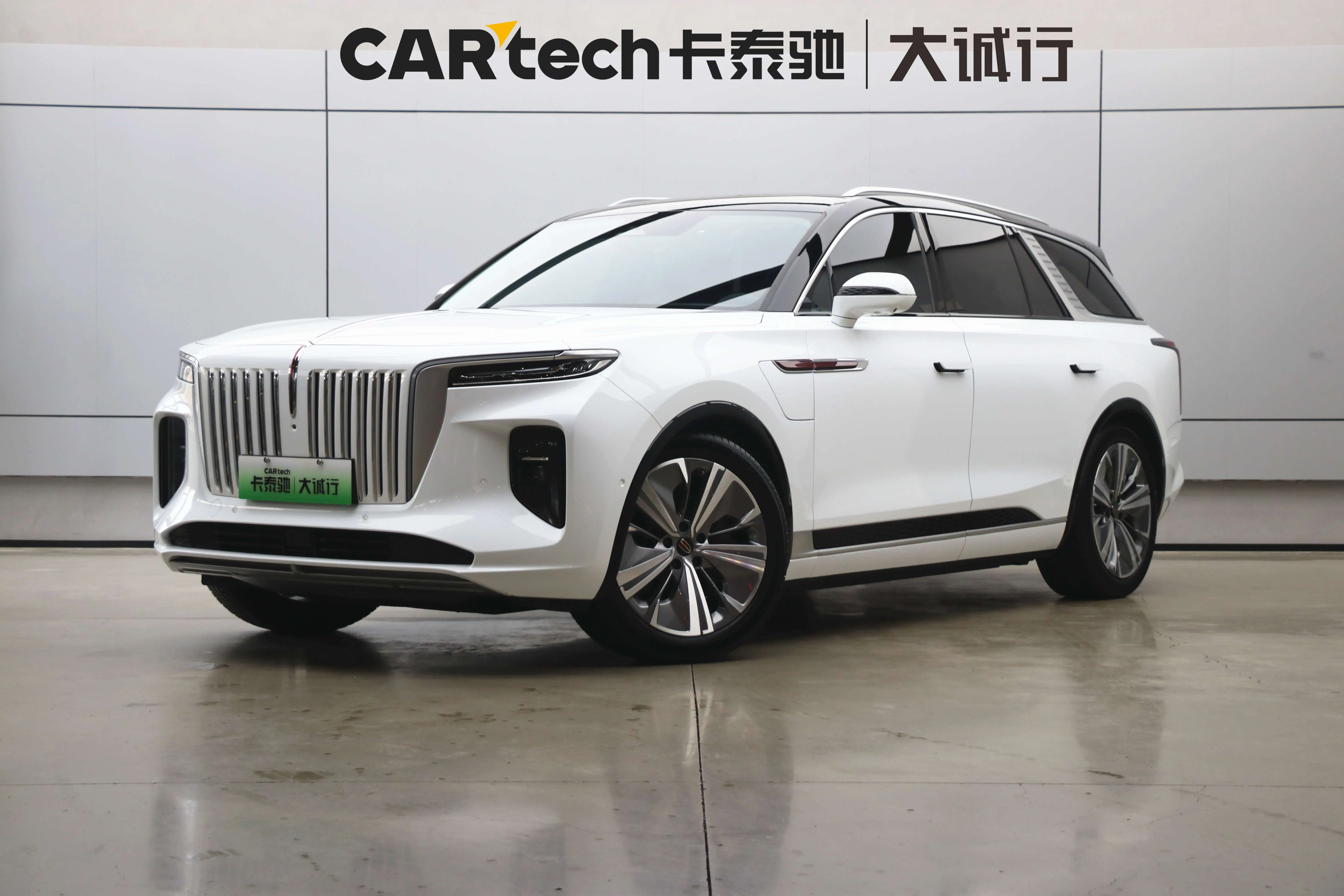 Hongqi E-HS9  из Китая