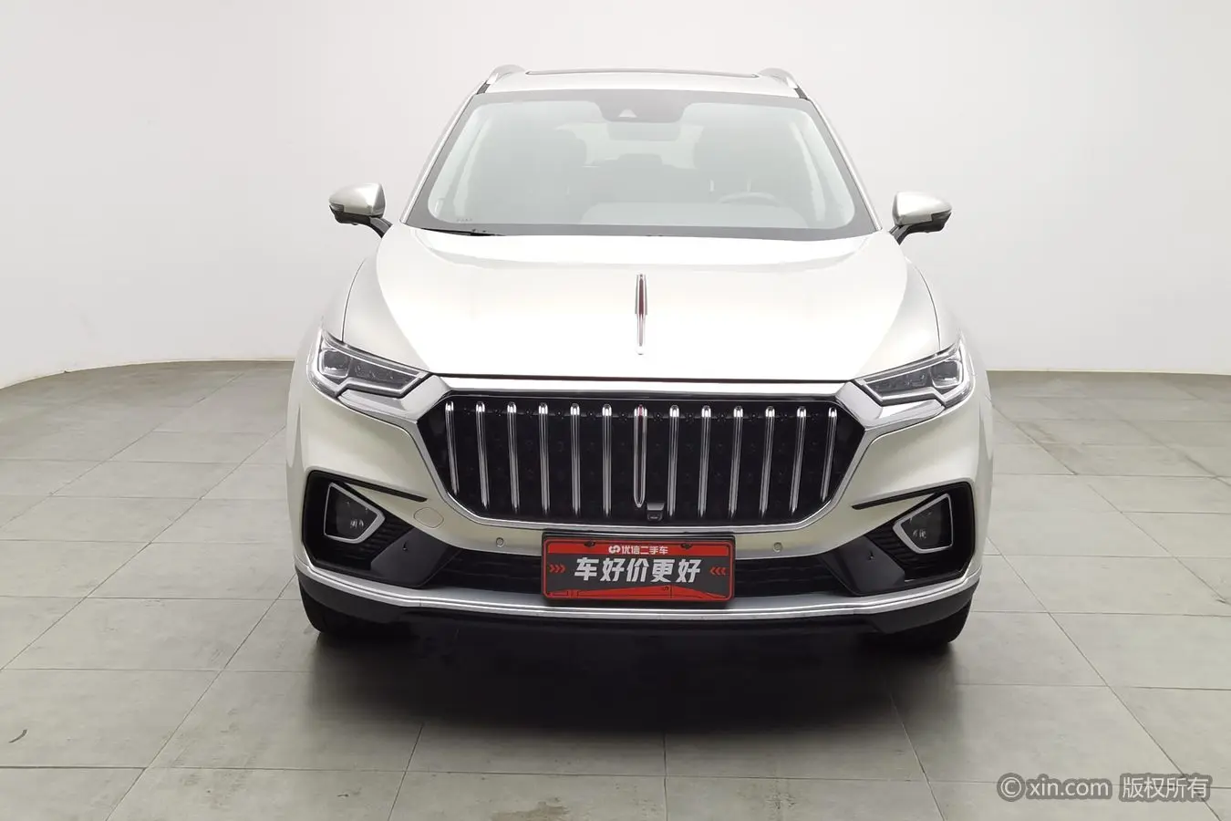 Hongqi HS5  из Китая